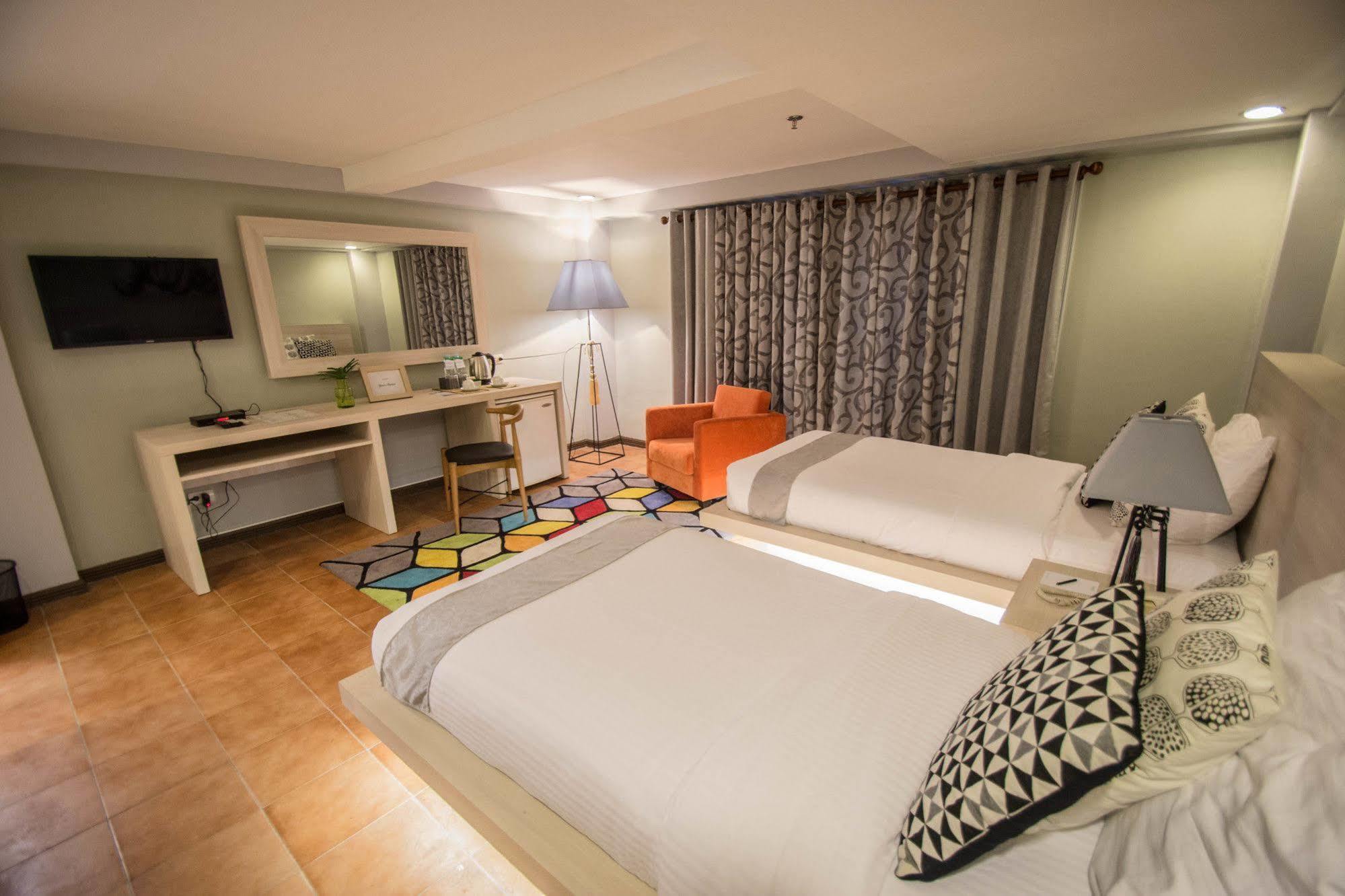 Almont City Hotel Butuan City Exterior foto